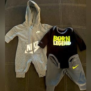 2 Nike Newborn sets